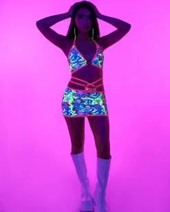 Shark Psychedelic Psilocybin O-Ring Halter Top 17 Shark Psychedelic Psilocybin O-Ring Halter Top -Rave Wonderland Shop RW 011023 9149 27049bda d7df 46f2 b9d3 62397c2d112a